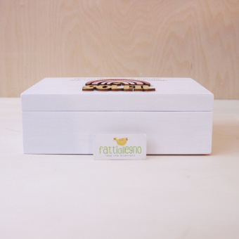 Cofanetto arcobaleno con incisione